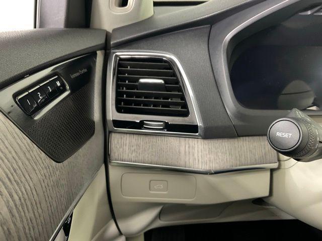 Photo of 2024 Denim Blue Metallic Volvo XC90
