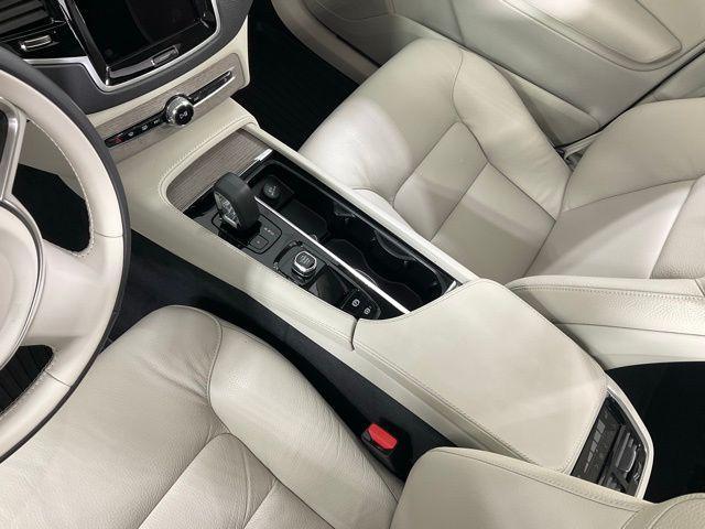 Photo of 2024 Denim Blue Metallic Volvo XC90