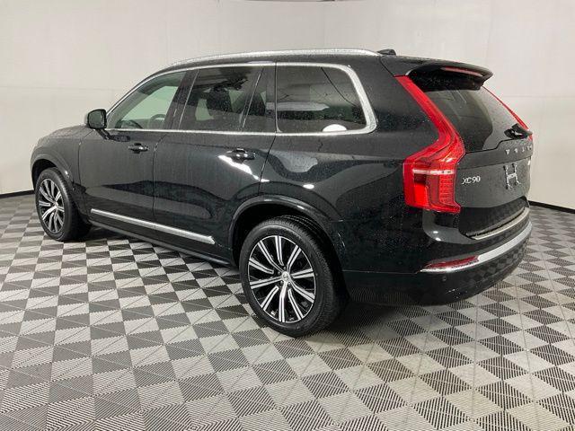Photo of 2024 Onyx Black Metallic Volvo XC90