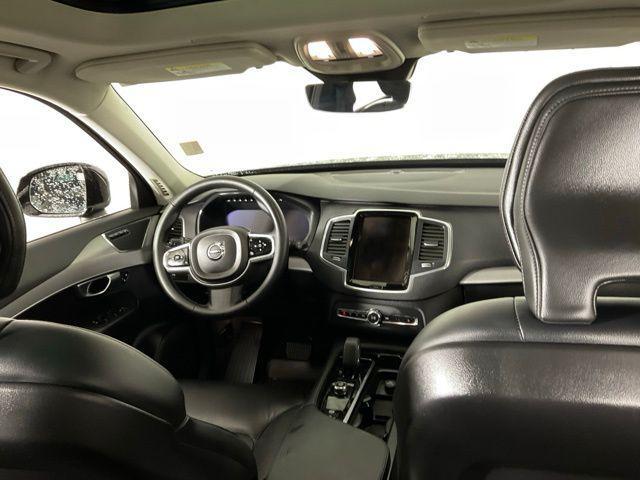 Photo of 2024 Onyx Black Metallic Volvo XC90