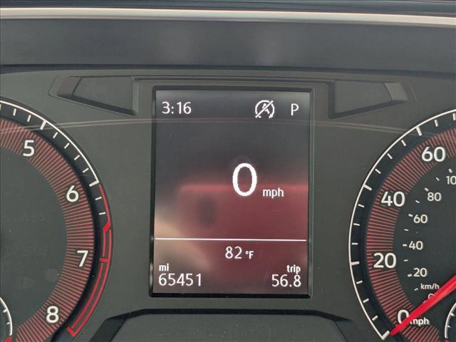 Photo of 2019 Platinum Gray Metallic Volkswagen Jetta