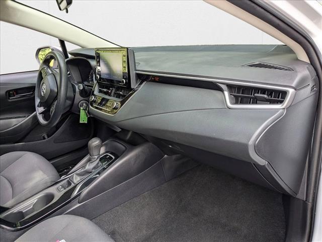 Photo of 2022 White Toyota Corolla