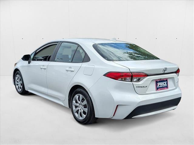 Photo of 2022 White Toyota Corolla