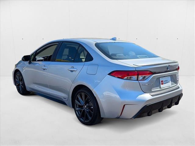Photo of 2023 Classic Silver Metallic Toyota Corolla Hybrid