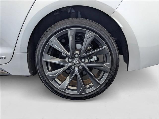 Photo of 2023 Classic Silver Metallic Toyota Corolla Hybrid