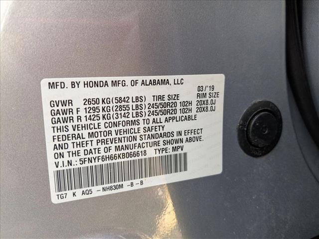 Photo of 2019 Lunar Silver Metallic Honda Pilot