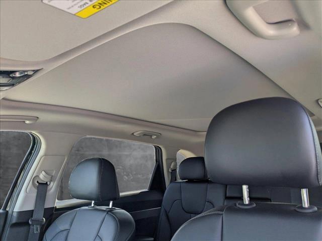 Photo of 2022 Ebony Black Kia Sorento