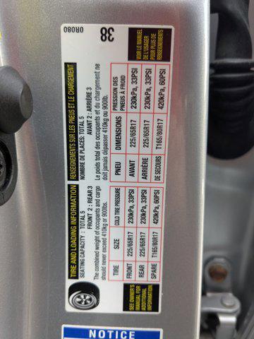 Photo of 2017 Silver Sky Metallic Toyota RAV4