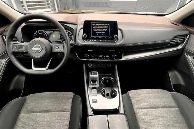 Photo of 2022 Brilliant Silver Metallic Nissan Rogue