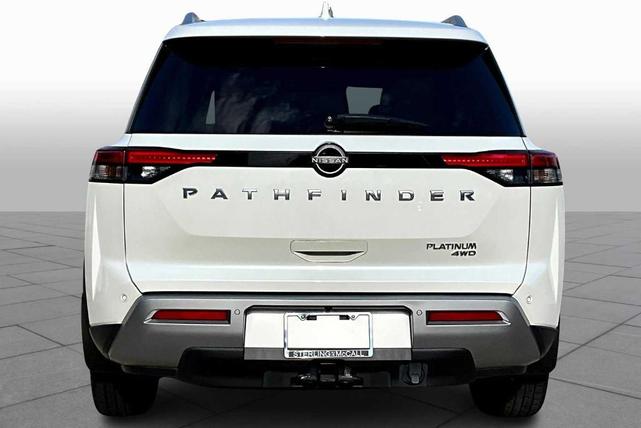 Photo of 2022 White Nissan Pathfinder