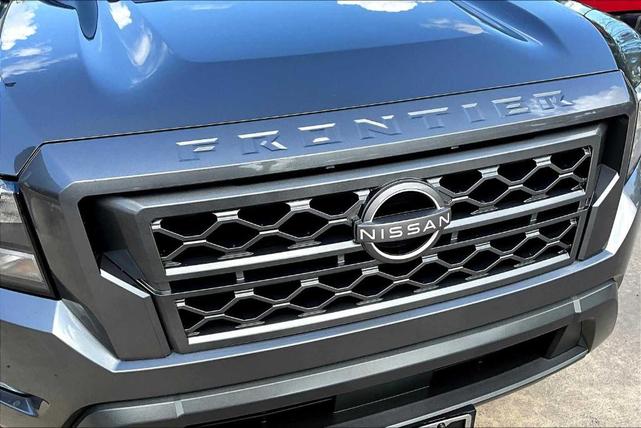 Photo of 2024 Gun Metallic Nissan Frontier