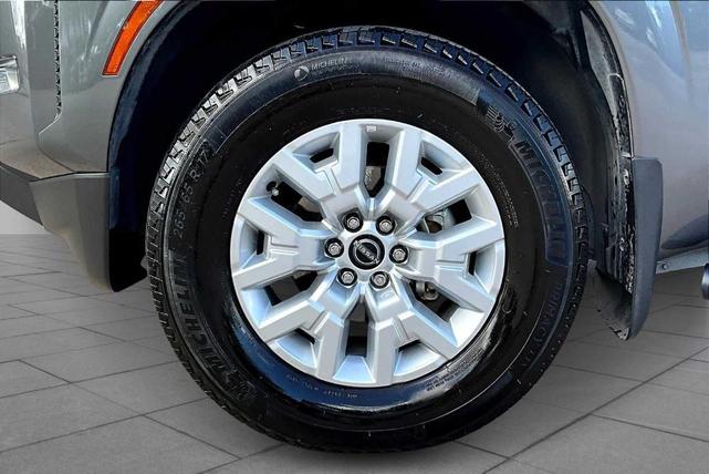 Photo of 2024 Gun Metallic Nissan Frontier