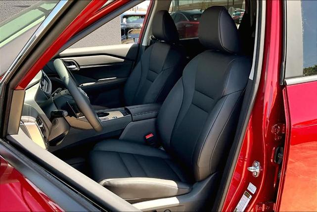 Photo of 2025 Scarlet Ember Nissan Rogue