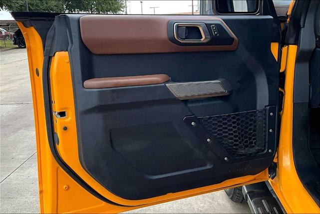 Photo of 2022 Cyber Orange Metallic Tricoat Ford Bronco