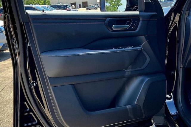 Photo of 2025 Black Nissan Armada