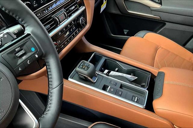 Photo of 2025 Boulder Gray Metallic Nissan Pathfinder
