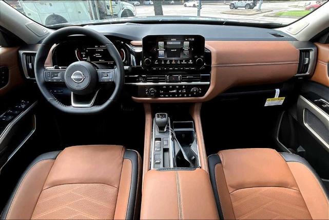 Photo of 2025 Boulder Gray Metallic Nissan Pathfinder
