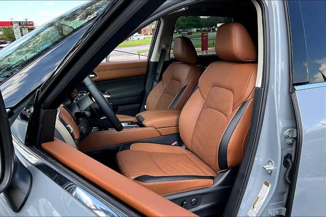 Photo of 2025 Boulder Gray Metallic Nissan Pathfinder