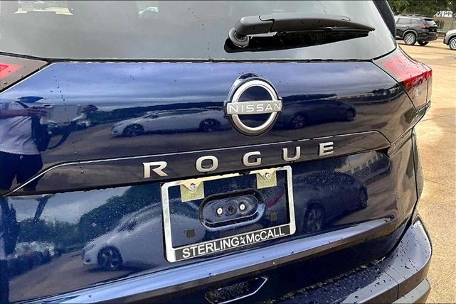 Photo of 2025 Deep Ocean Blue Nissan Rogue