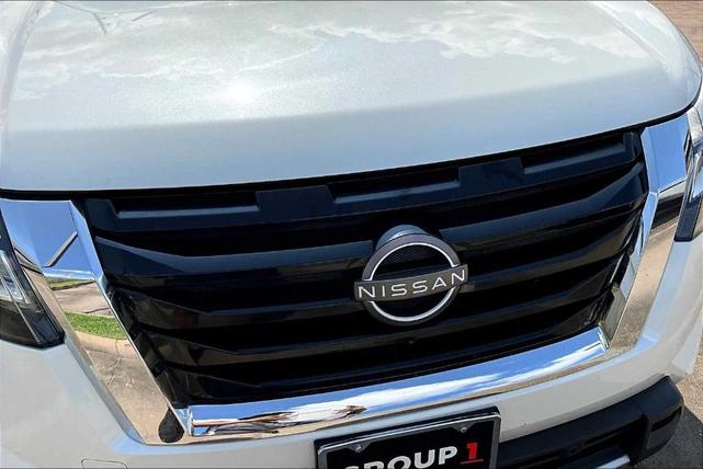Photo of 2023 White Nissan Pathfinder