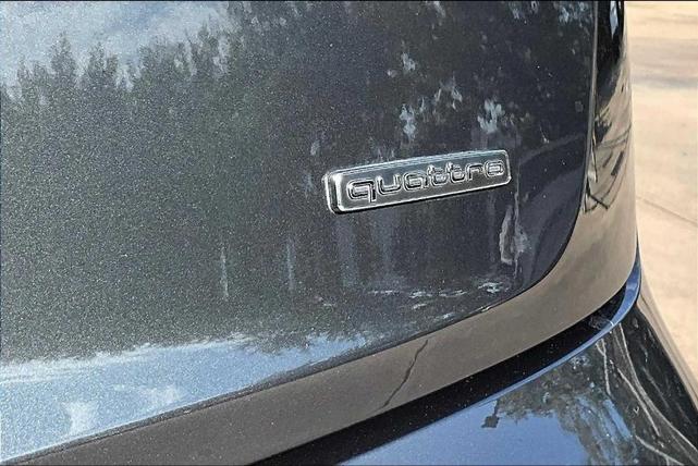 Photo of 2021 Manhattan Gray Metallic Audi Q5