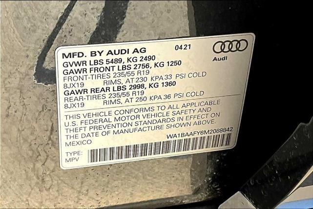 Photo of 2021 Manhattan Gray Metallic Audi Q5