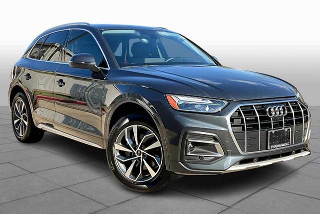Photo of 2021 Manhattan Gray Metallic Audi Q5