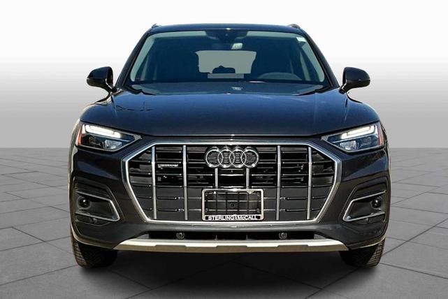 Photo of 2021 Manhattan Gray Metallic Audi Q5