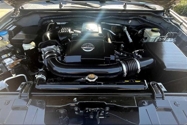 Photo of 2017 Brilliant Silver Nissan Frontier