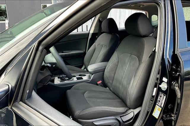 Photo of 2017 Ebony Black Kia Optima