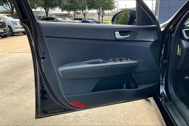 Photo of 2017 Ebony Black Kia Optima
