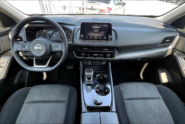 Photo of 2024 Deep Ocean Blue Nissan Rogue
