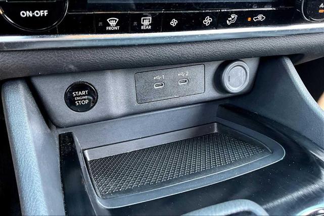 Photo of 2024 Deep Ocean Blue Nissan Rogue