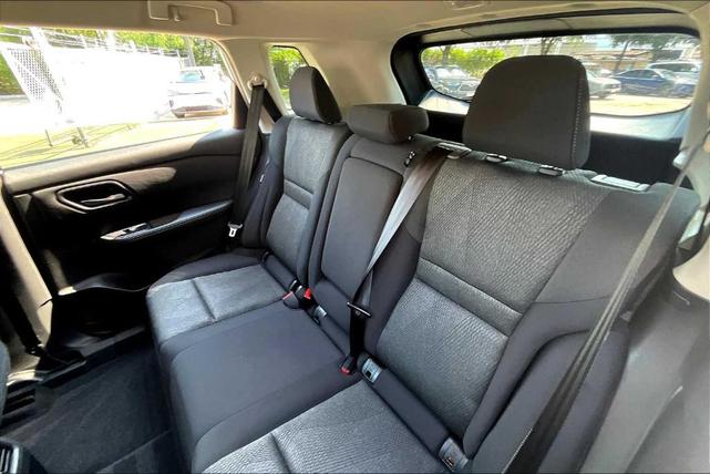 Photo of 2024 Deep Ocean Blue Nissan Rogue