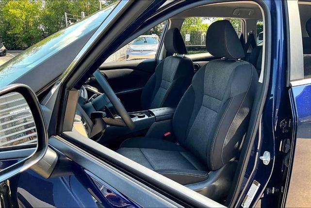 Photo of 2024 Deep Ocean Blue Nissan Rogue