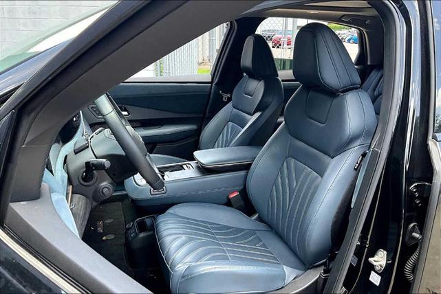 Photo of 2023 Black Diamond Nissan ARIYA