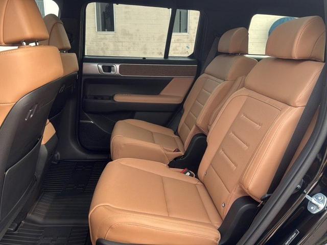 Photo of 2026 Phantom Black Hyundai SANTA FE HEV
