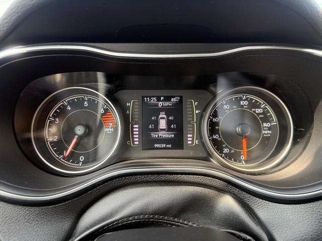 Photo of 2020 Hydro Blue Pearlcoat Jeep Cherokee