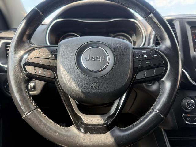 Photo of 2020 Hydro Blue Pearlcoat Jeep Cherokee