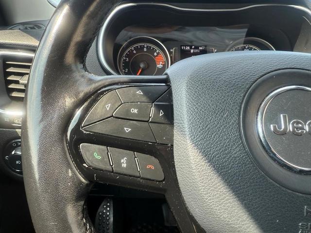 Photo of 2020 Hydro Blue Pearlcoat Jeep Cherokee