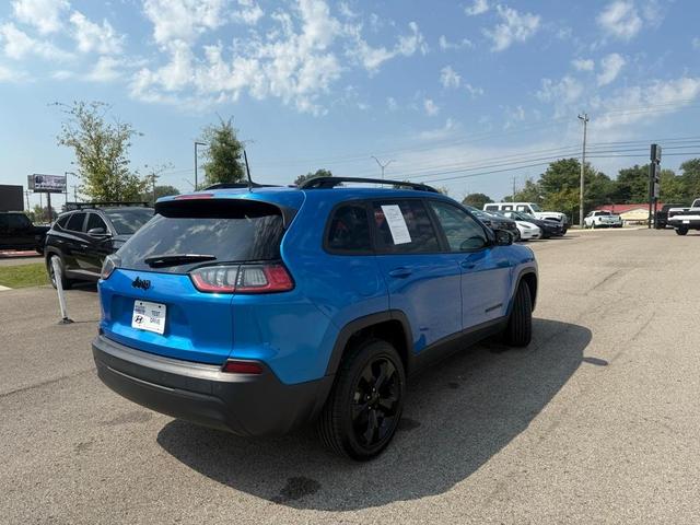 Photo of 2020 Hydro Blue Pearlcoat Jeep Cherokee