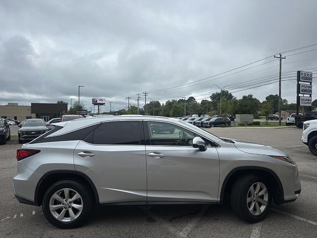 Photo of 2017 Silver Lining Metallic Lexus RX 350