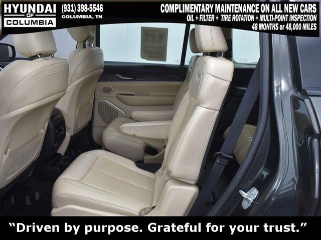 Photo of 2022 Rocky Mountain Pearlcoat Jeep Grand Cherokee L