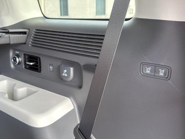 Photo of 2026 Green Hyundai SANTA FE HEV