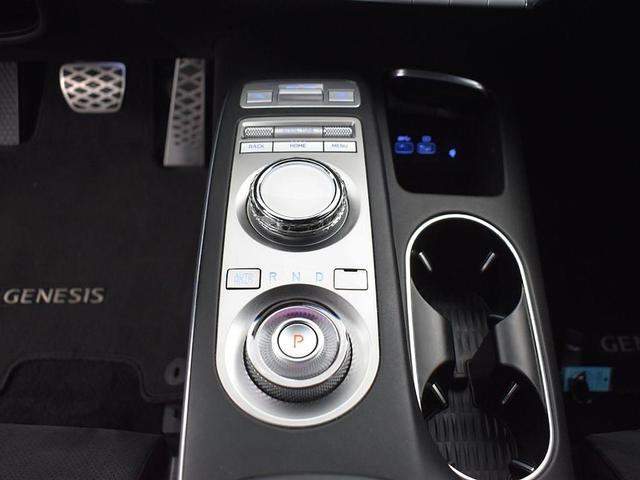 Photo of 2022 Himalayan Gray Genesis GV70