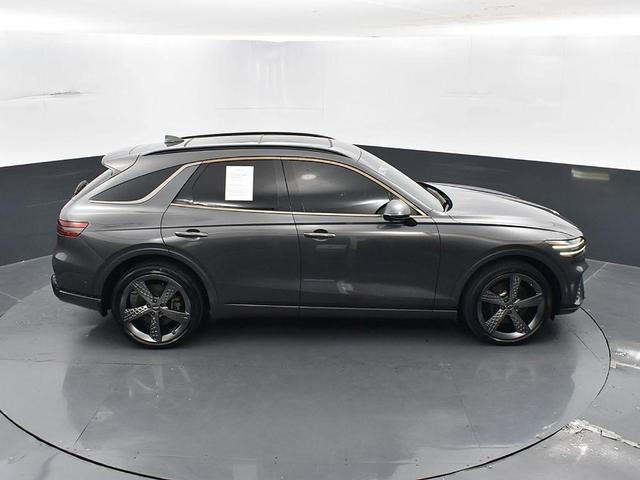 Photo of 2022 Himalayan Gray Genesis GV70