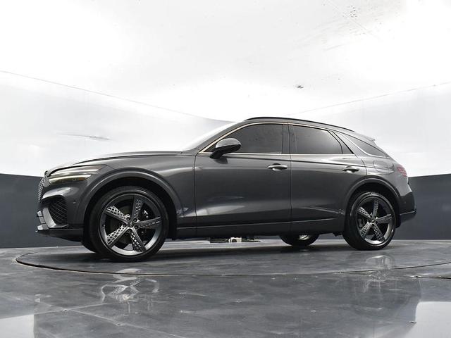 Photo of 2022 Himalayan Gray Genesis GV70