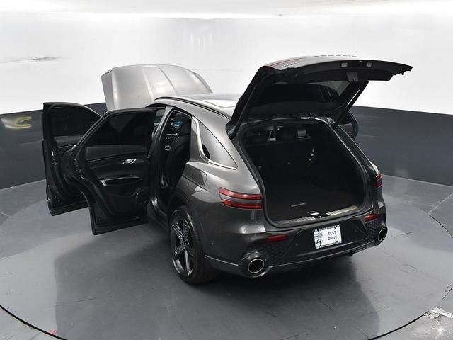 Photo of 2022 Himalayan Gray Genesis GV70