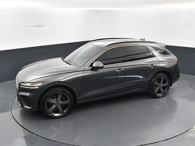 Photo of 2022 Himalayan Gray Genesis GV70