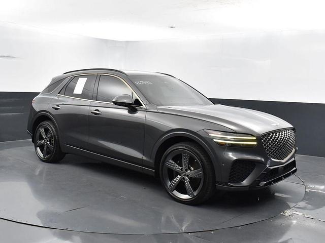 Photo of 2022 Himalayan Gray Genesis GV70